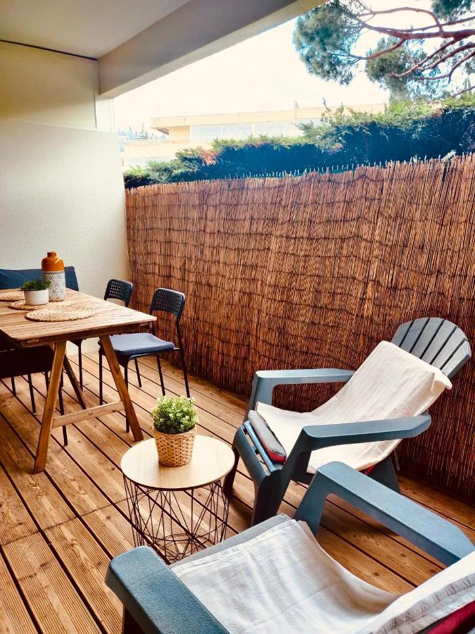 Mandelieu Grand Studio Avec Piscine Et Proche De La Mer Exteriér fotografie